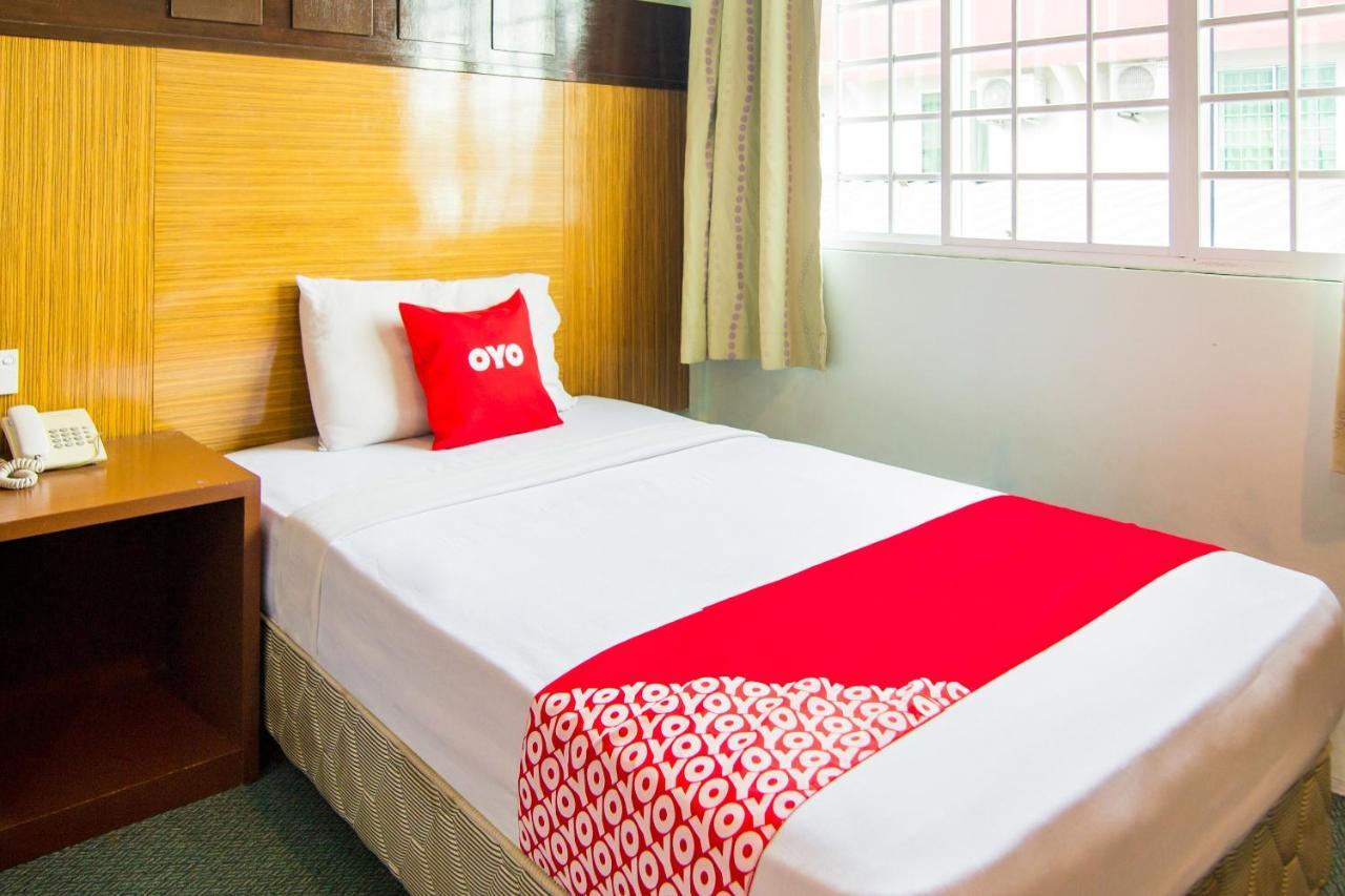 Oyo 89408 Royal Hotel Keningau Eksteriør billede