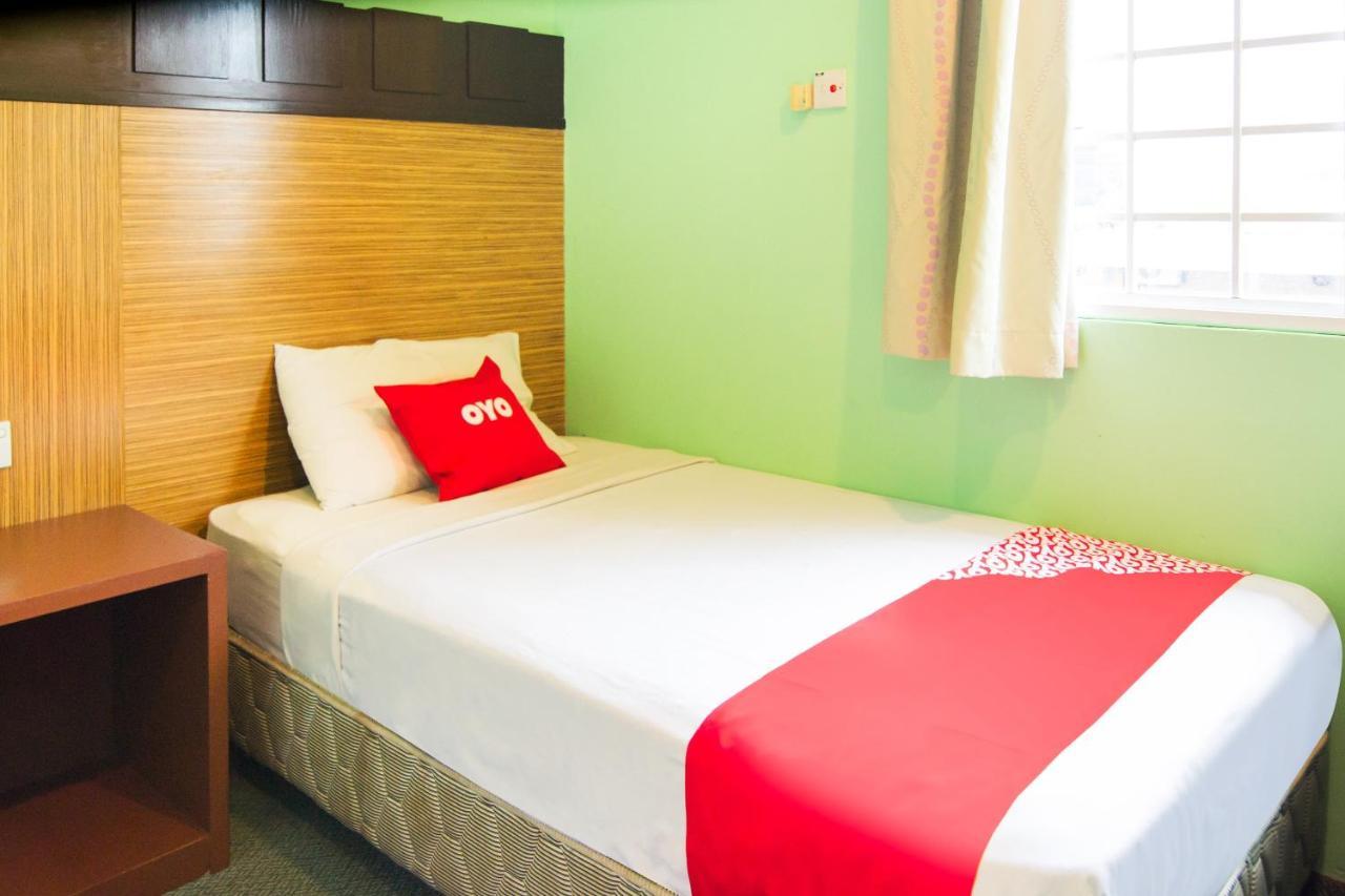 Oyo 89408 Royal Hotel Keningau Eksteriør billede