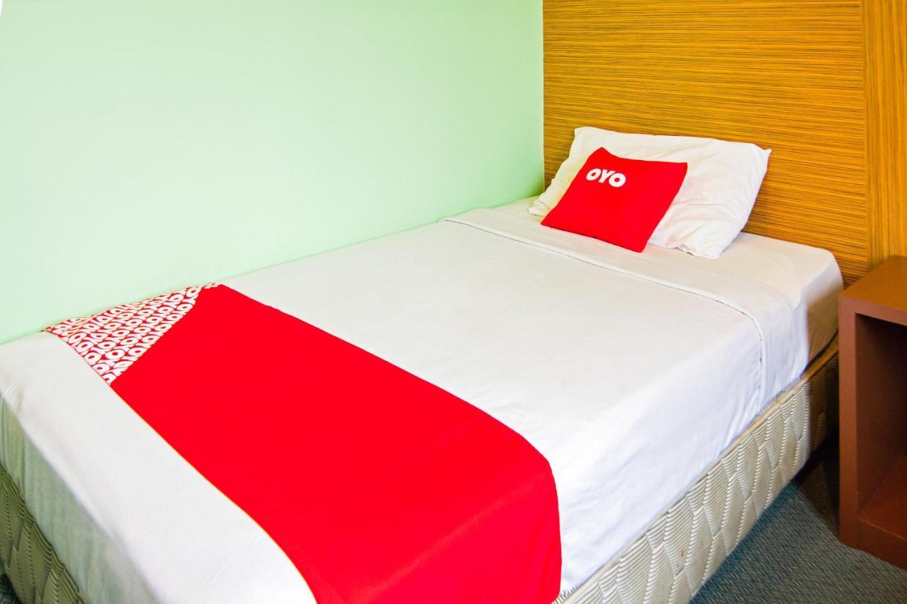Oyo 89408 Royal Hotel Keningau Eksteriør billede