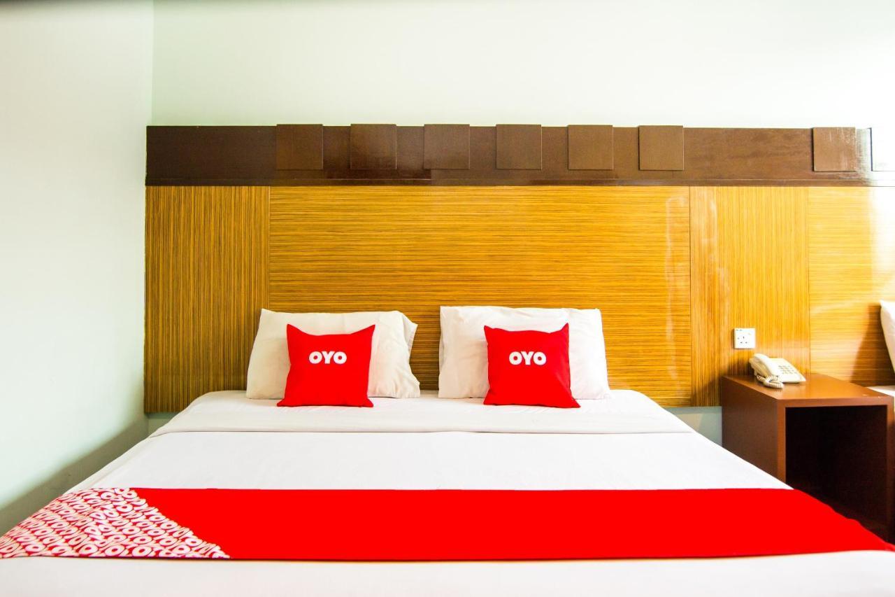 Oyo 89408 Royal Hotel Keningau Eksteriør billede