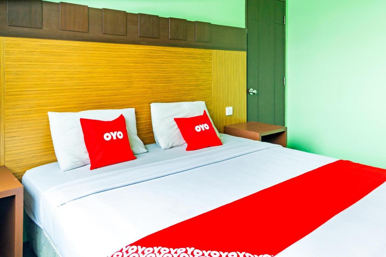 Oyo 89408 Royal Hotel Keningau Eksteriør billede