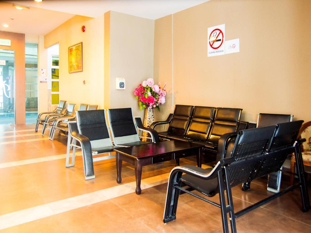 Oyo 89408 Royal Hotel Keningau Eksteriør billede
