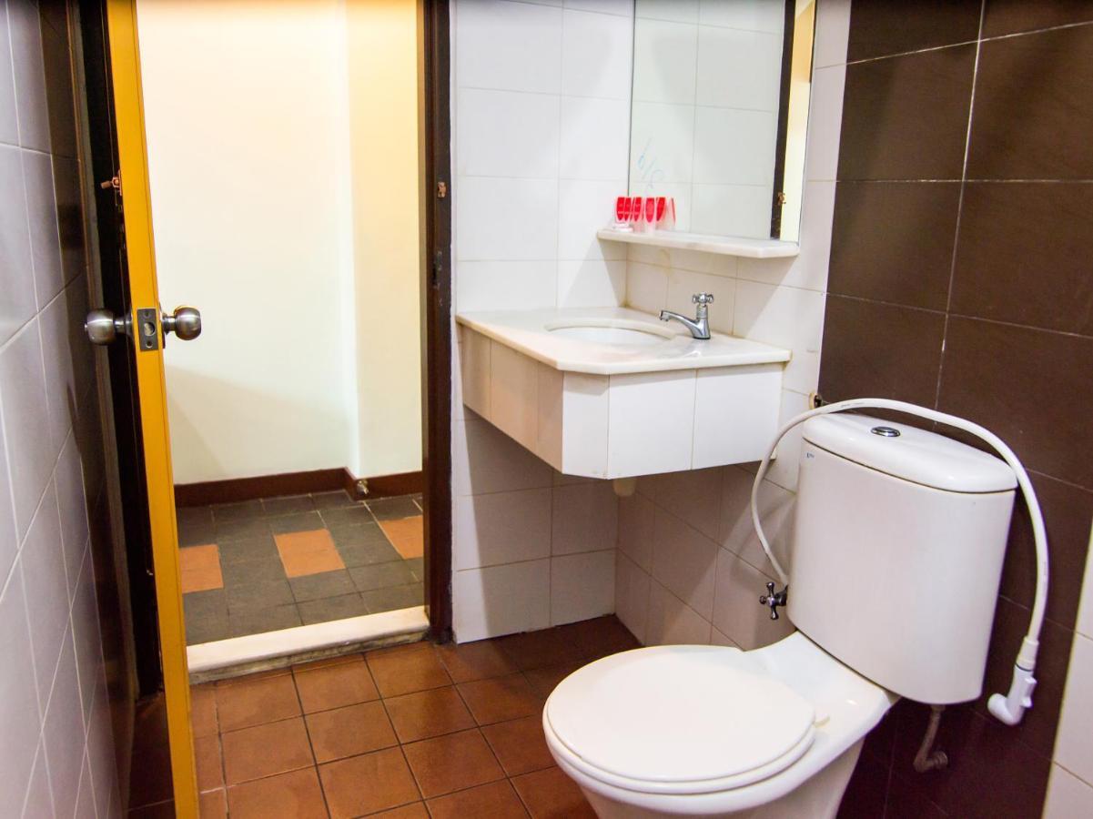 Oyo 89408 Royal Hotel Keningau Eksteriør billede
